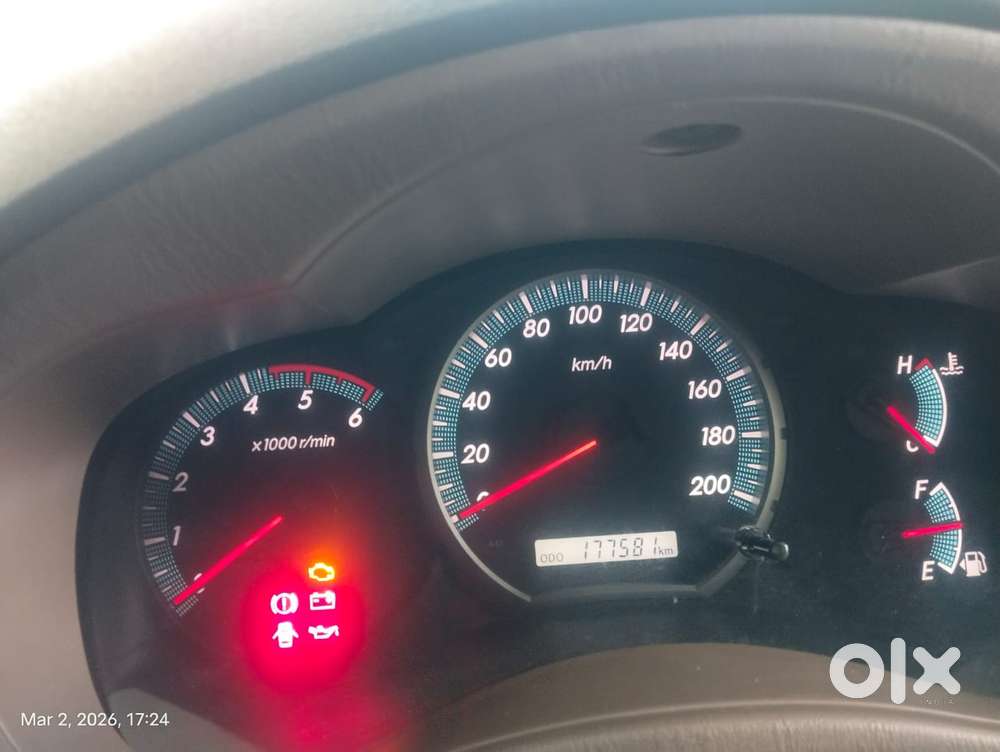 Toyota Innova 2.5 Vx 8 Str, 2015, Diesel