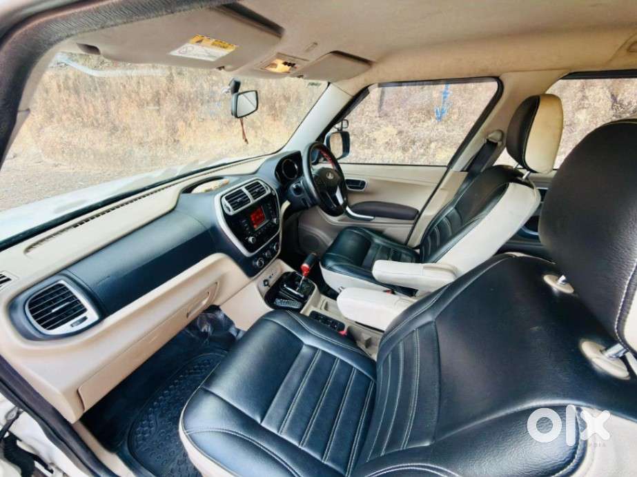 Mahindra Tuv 300 T8 Amt (automatic), 2016, Diesel