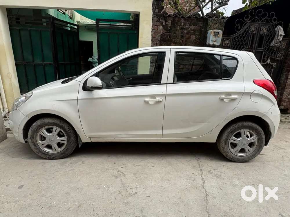 Hyundai I20 Sportz At 2012