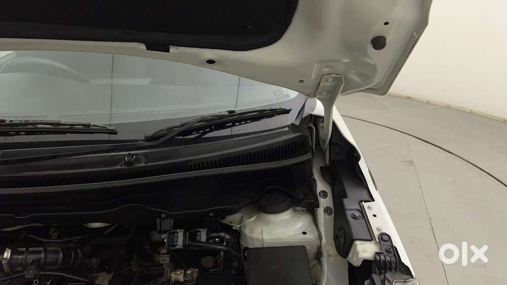 Maruti Suzuki Xl6 1.5 Alpha At, 2022, Petrol