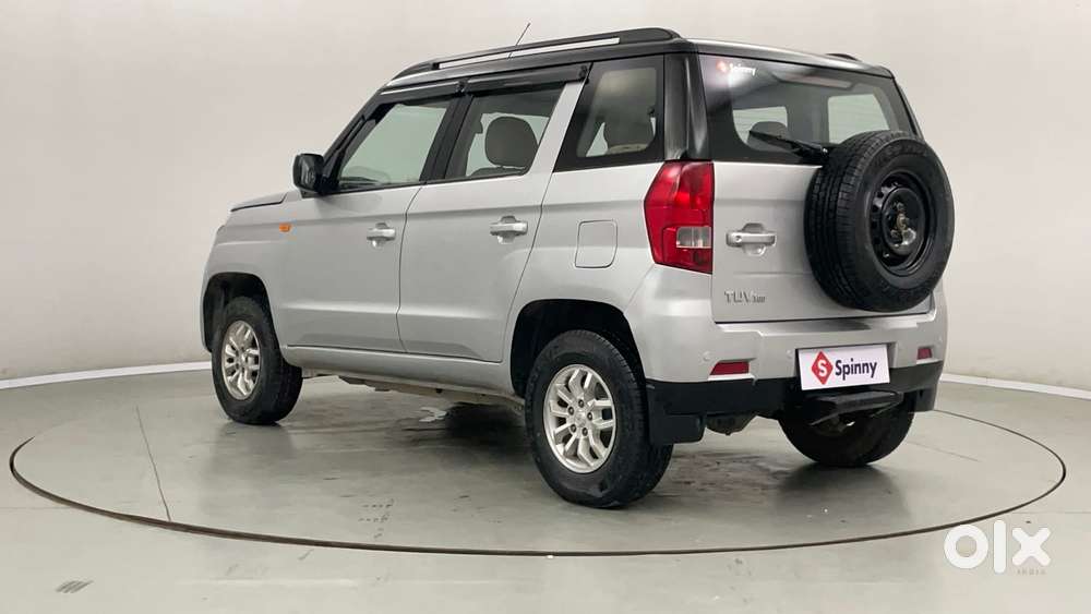 Mahindra Tuv 300 Mhawk100 T8 Dual Tone, 2017, Diesel