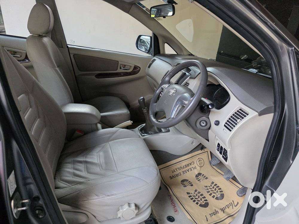 Toyota Innova 2.5 V 7 Str, 2014, Diesel
