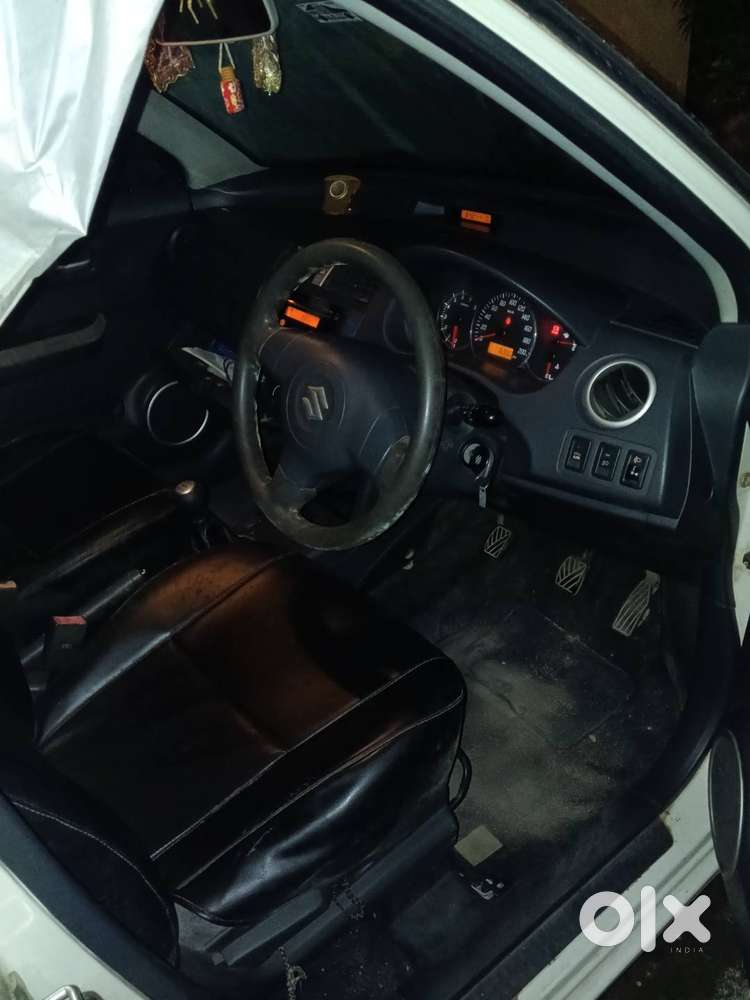Maruti Swift Dzire Vxi 2011