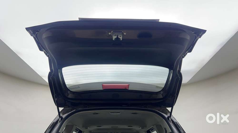Kia Carens 1.4 Luxury Plus 6 Str, 2022, Petrol