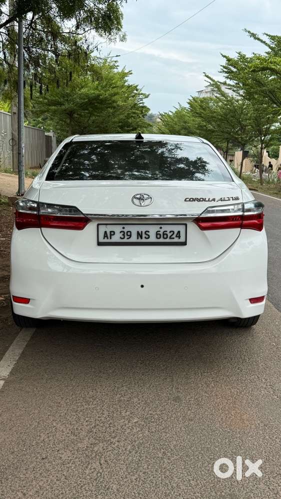 Toyota Corolla Altis 2017