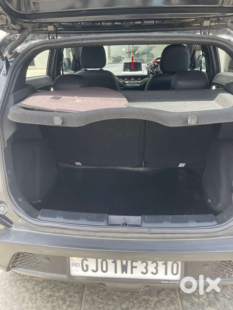 Tata Nexon Xza+ Automatic Petrol - Dark Edition