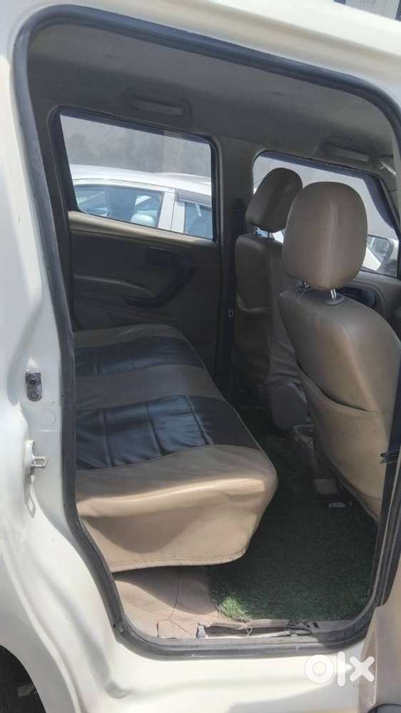Mahindra Tuv 300, 2018, Diesel