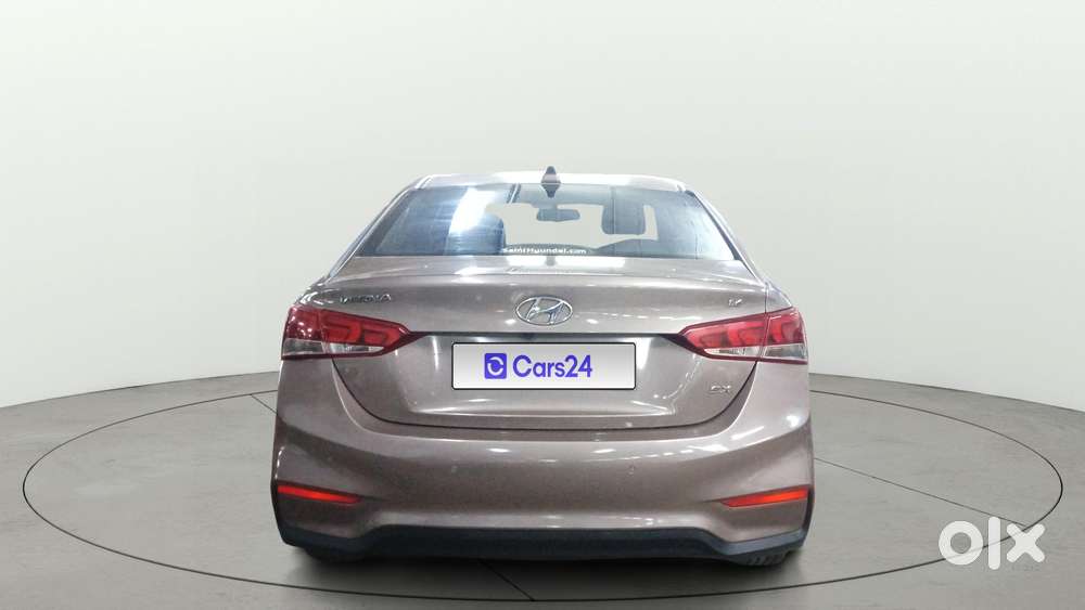 Hyundai Verna 1.6 Vtvt Sx, 2019, Petrol