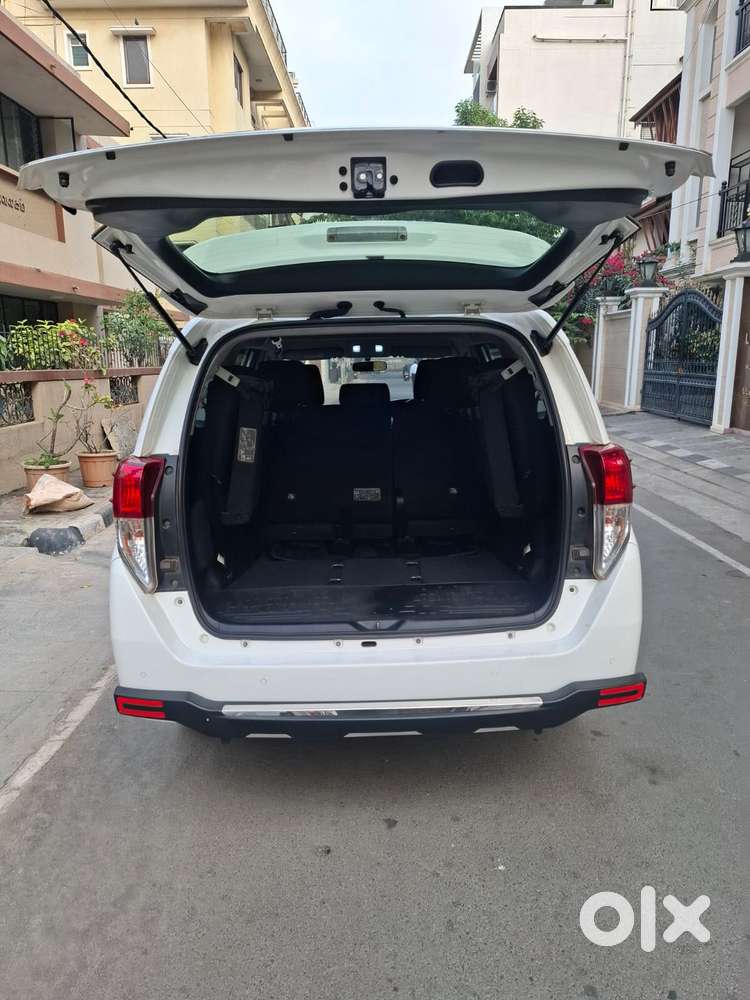 Toyota Innova Crysta 2.8 Gx At 8s, 2020, Diesel