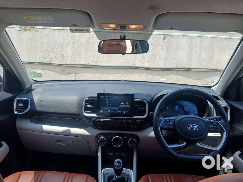 Hyundai Venue Sx Mt, 2023, Diesel