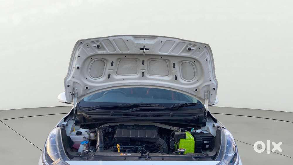 Hyundai Aura Sx (o) Manual, 2021, Petrol