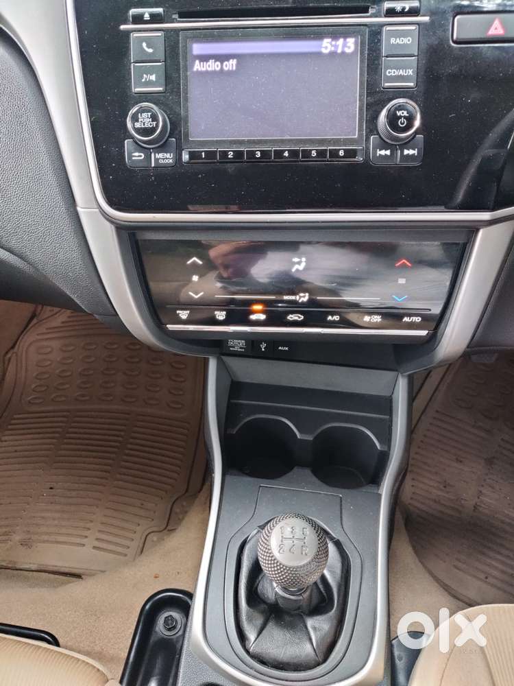 Honda City V MT Exclusive, 2016, Petrol