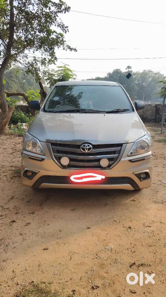 Toyota Innova 2011