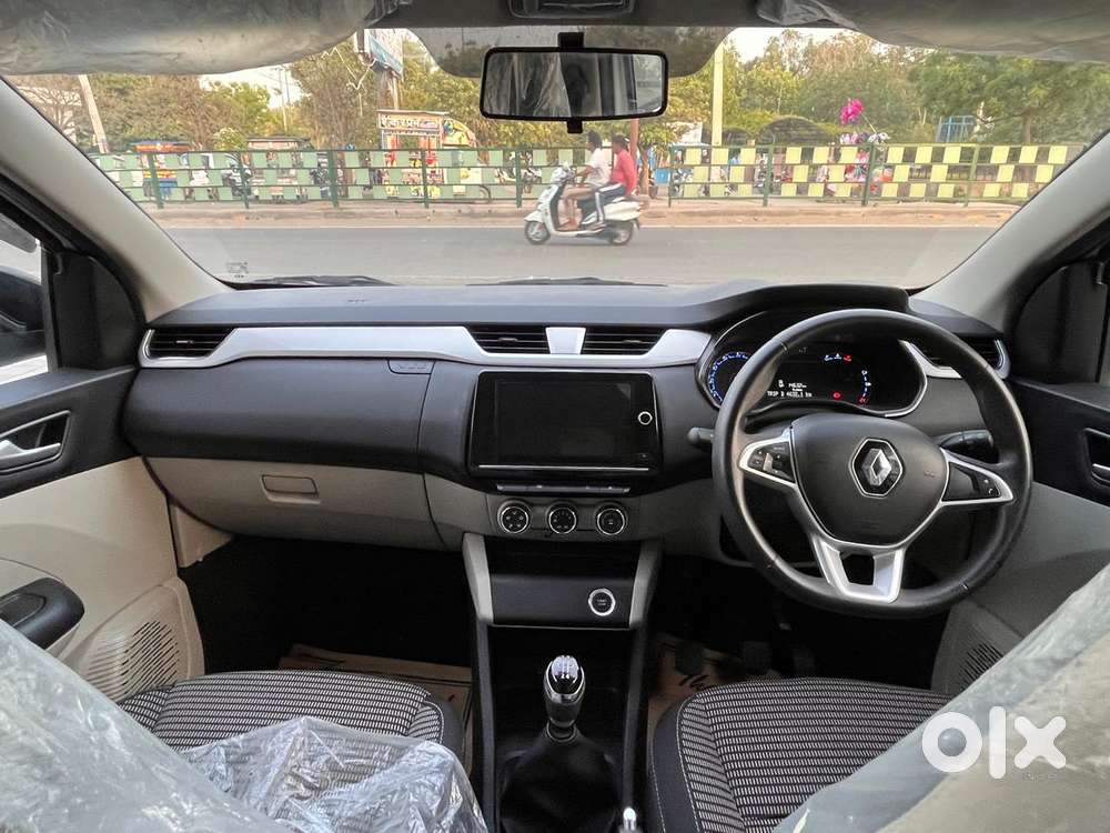 Renault Triber Rxl, 2024, Petrol