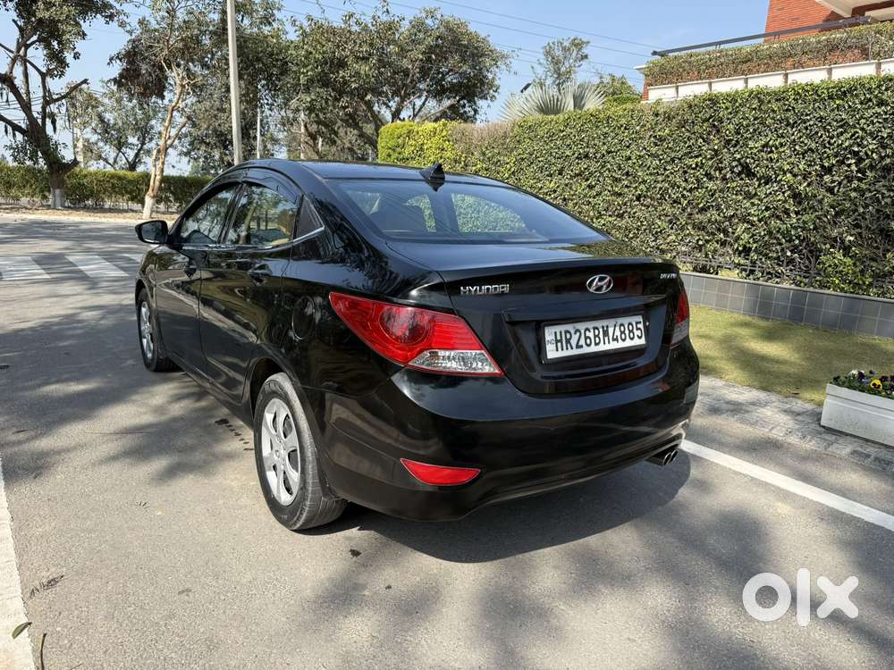 Hyundai Fluidic Verna