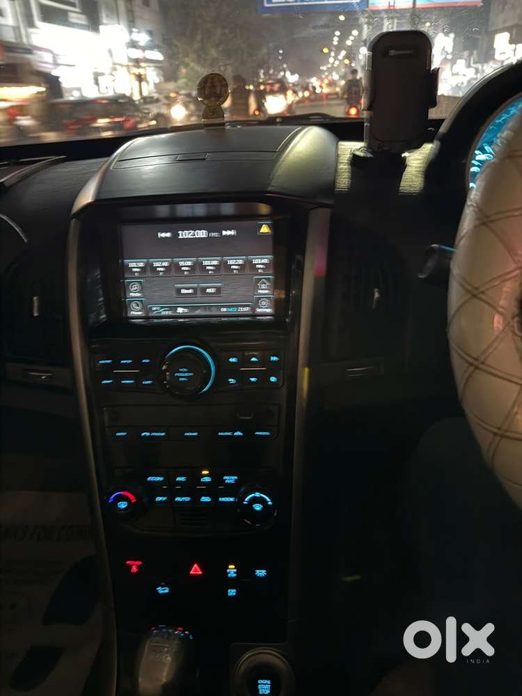 Mahindra Xuv500 2018 Diesel 125000 Km Driven