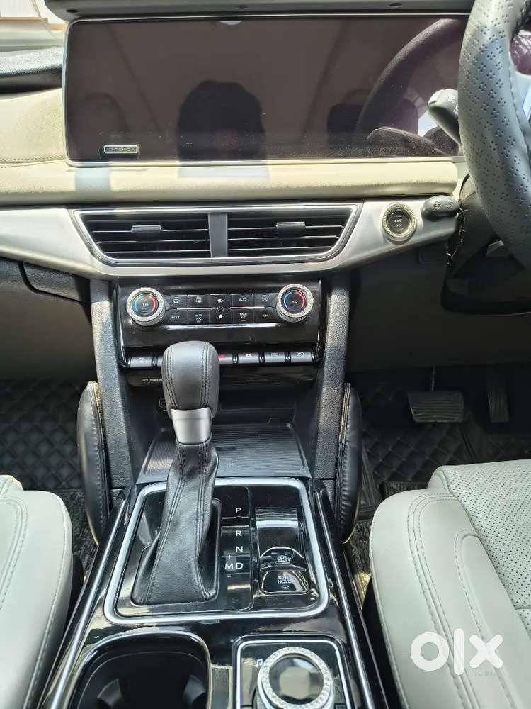 Mahindra Xuv700 2022 Diesel Well Maintained