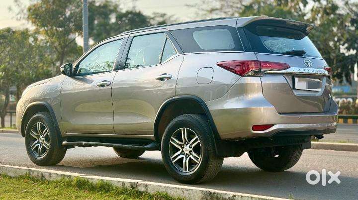 Toyota Fortuner 2017 Diesel Only 88000 Km Driven