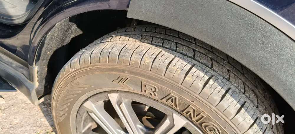 Mahindra Xuv700 2022 Diesel 122000 Km Driven