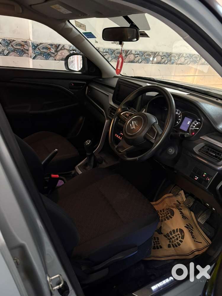 Maruti Suzuki Brezza Vxi 2024 Year
