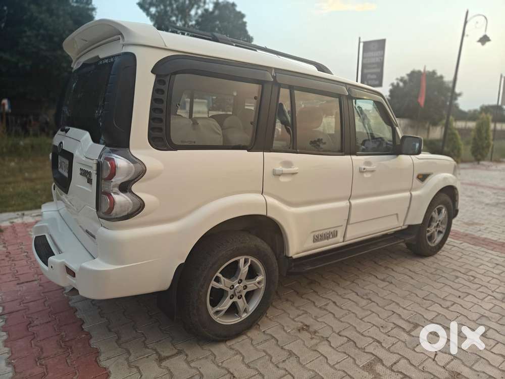 Mahindra Scorpio S10, 2017, Diesel