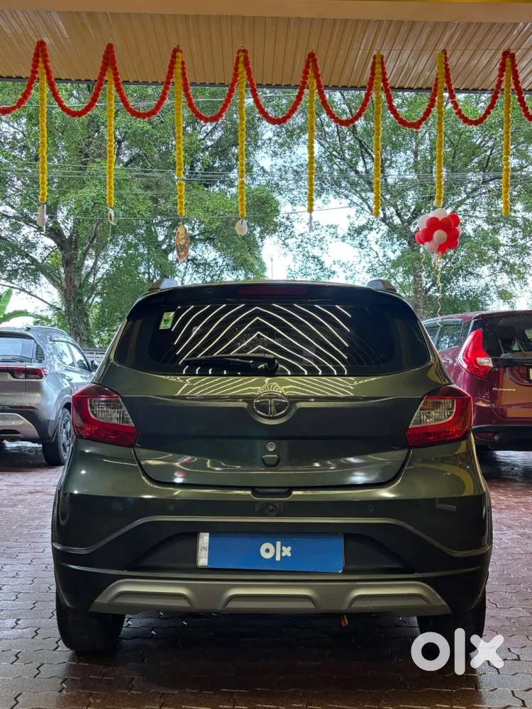 Tata Tiago 1.2 Revotron Xt (o), 2023, Petrol