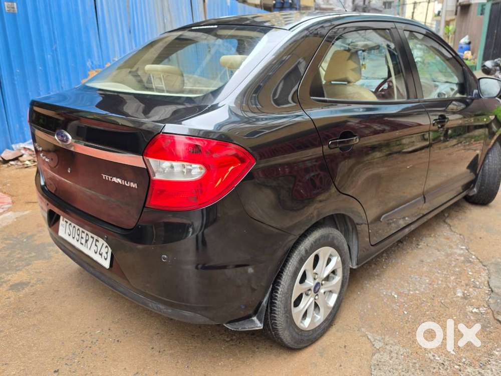 Ford Aspire Titanium Blu 2016
