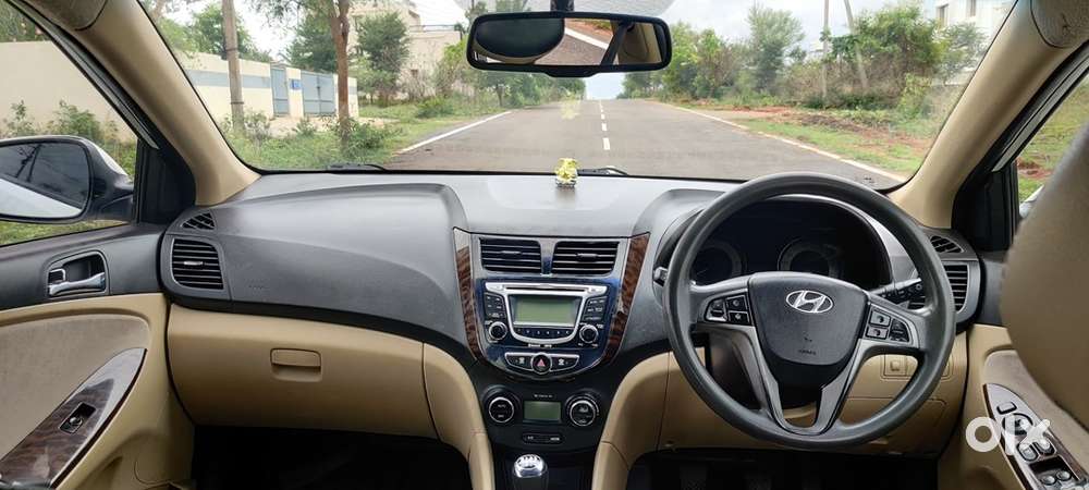 Hyundai Fluidic Verna 2012