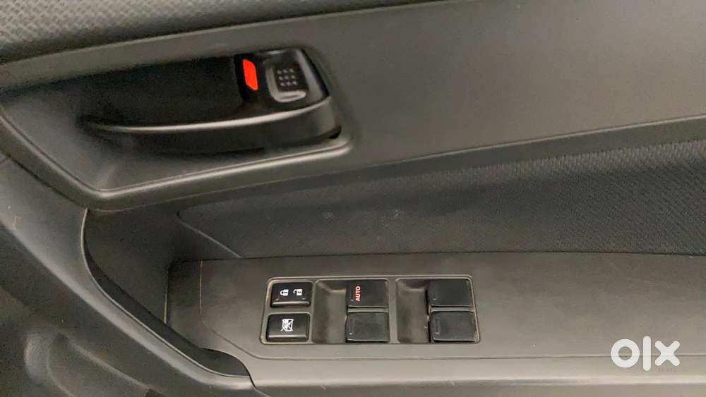 Maruti Suzuki Vitara Brezza Vdi (o), 2017, Diesel