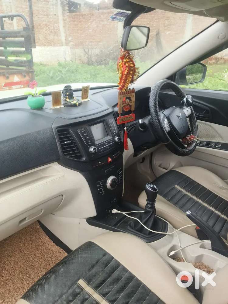 Mahindra Xuv300 1.2 W6 2023