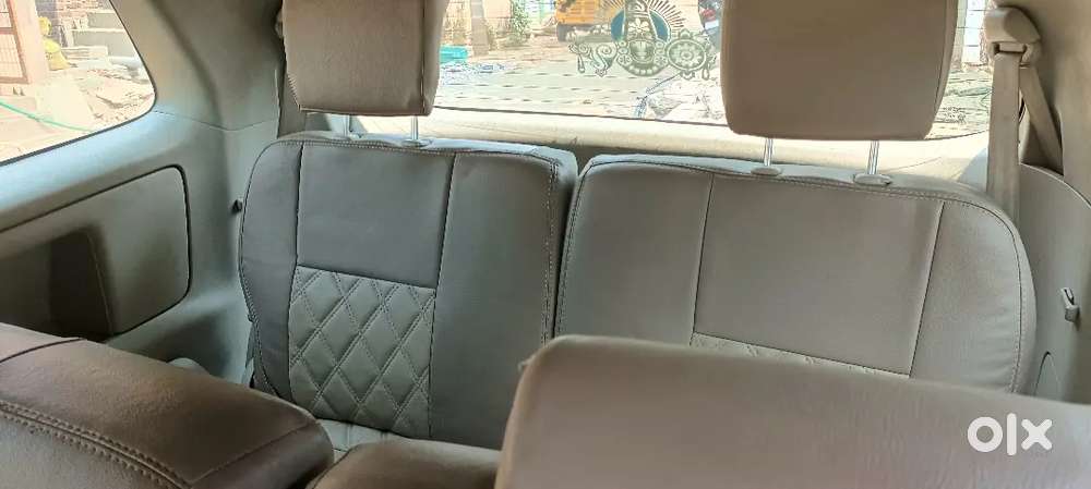 Toyota Innova 2.5 Le 2014