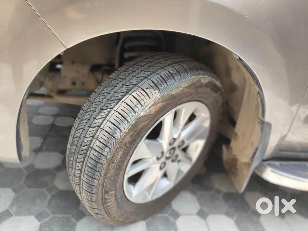 Toyota Innova Crysta 2017 Diesel 108000 Km Driven
