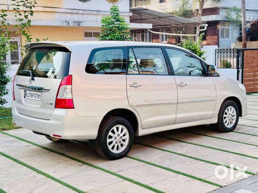 Toyota Innova 2.5 Vx 7 Str Bs-iii, 2012, Diesel