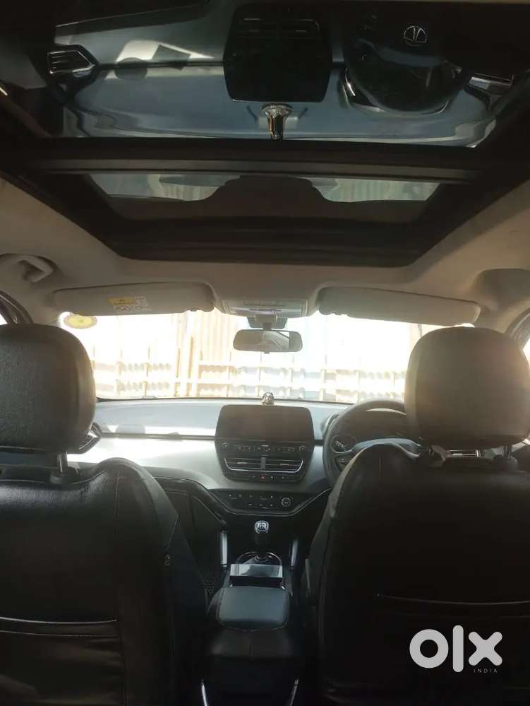 Tata Harrier 2022 Diesel 120000 Km Driven