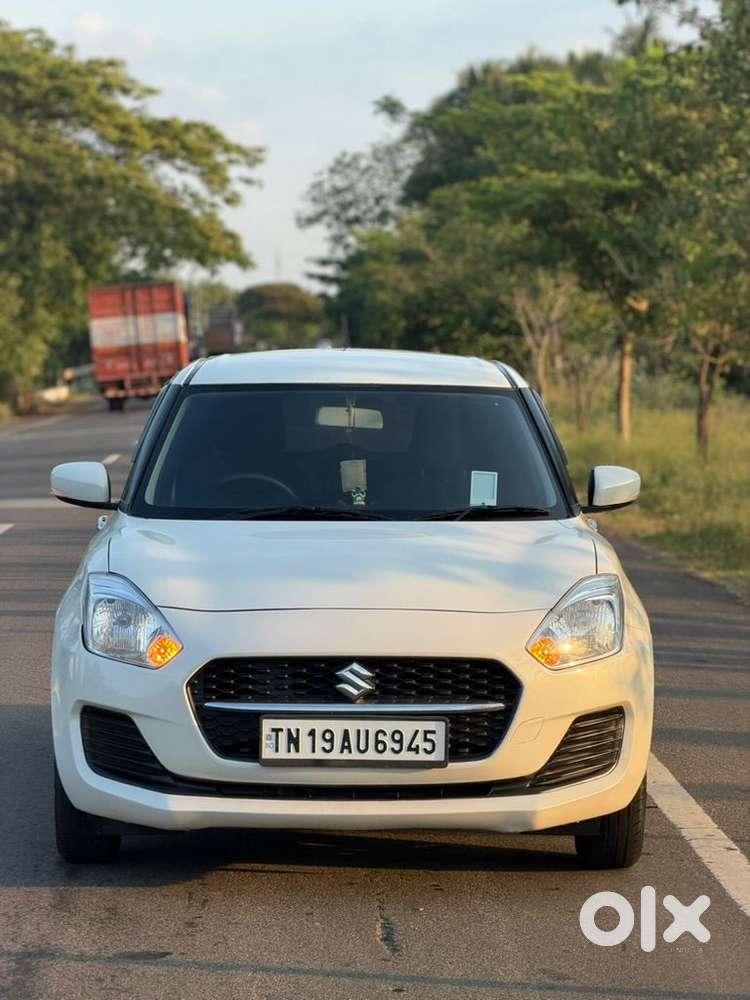 Maruti Suzuki Swift Vxi + Manual, 2023, Petrol