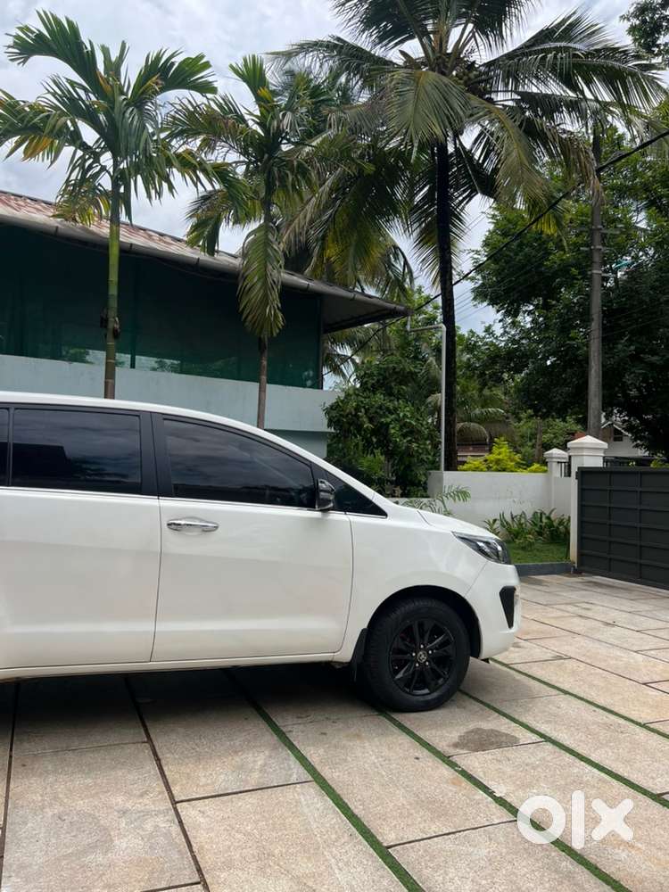 Toyota Innova Crysta 2016-2017 Diesel