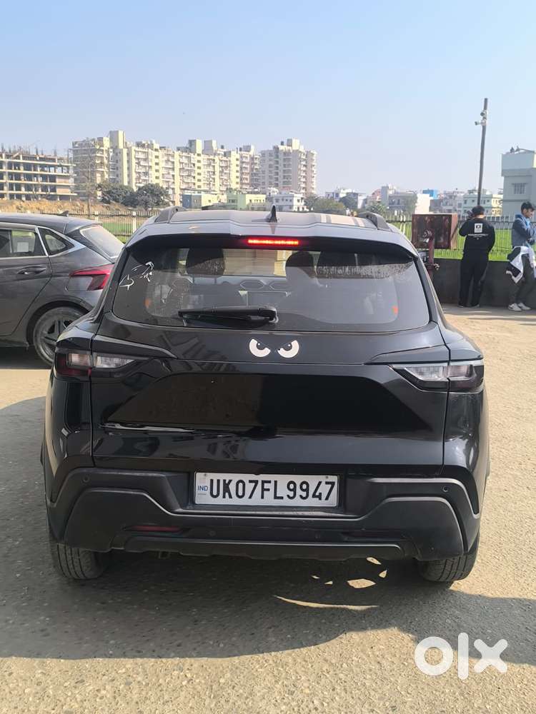 Nissan Magnite 1.0 Xv, 2023, Petrol