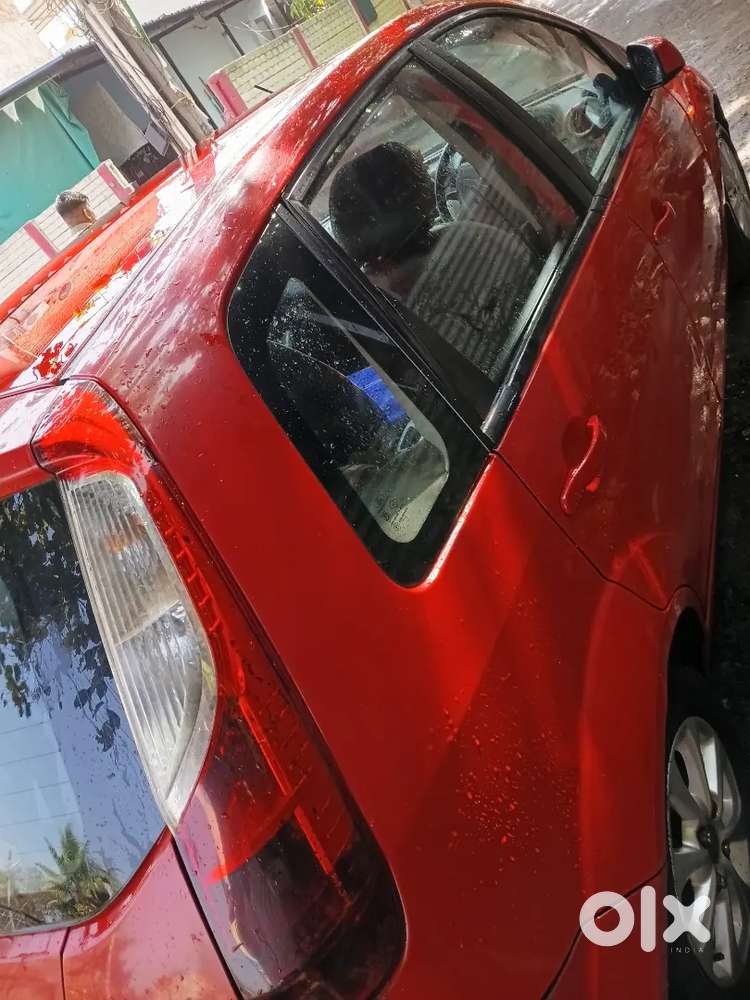 2012 Ford Figo Petrol Red Car