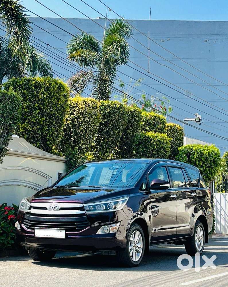 Toyota Innova Crysta 2.4 V, 2017, Diesel