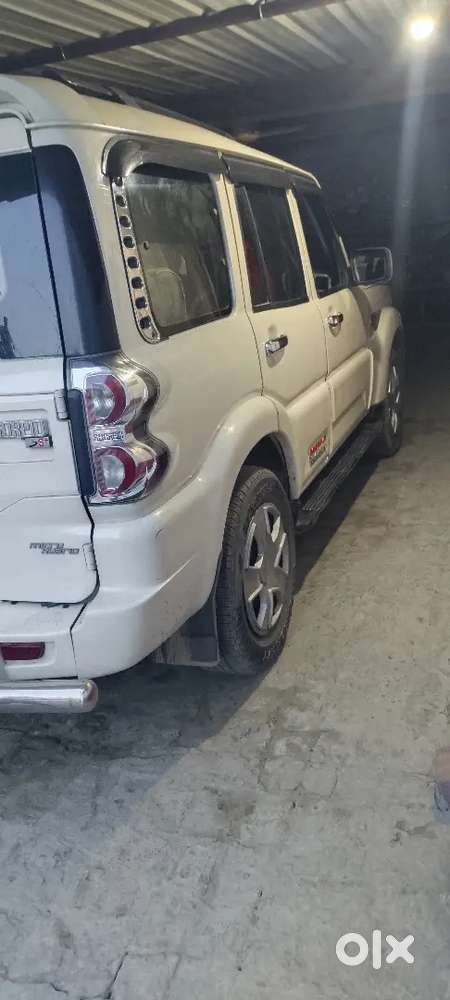 Mahindra Scorpio 2016
