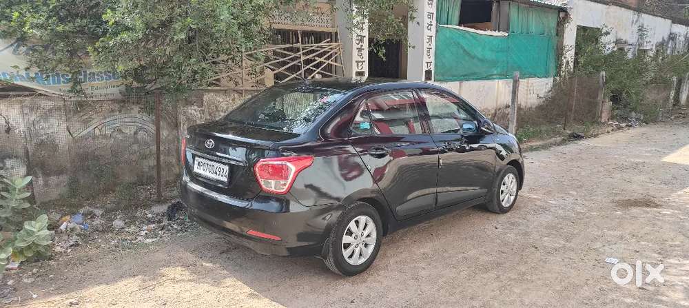 Hyundai Xcent 2016 Petrol Well Maintained