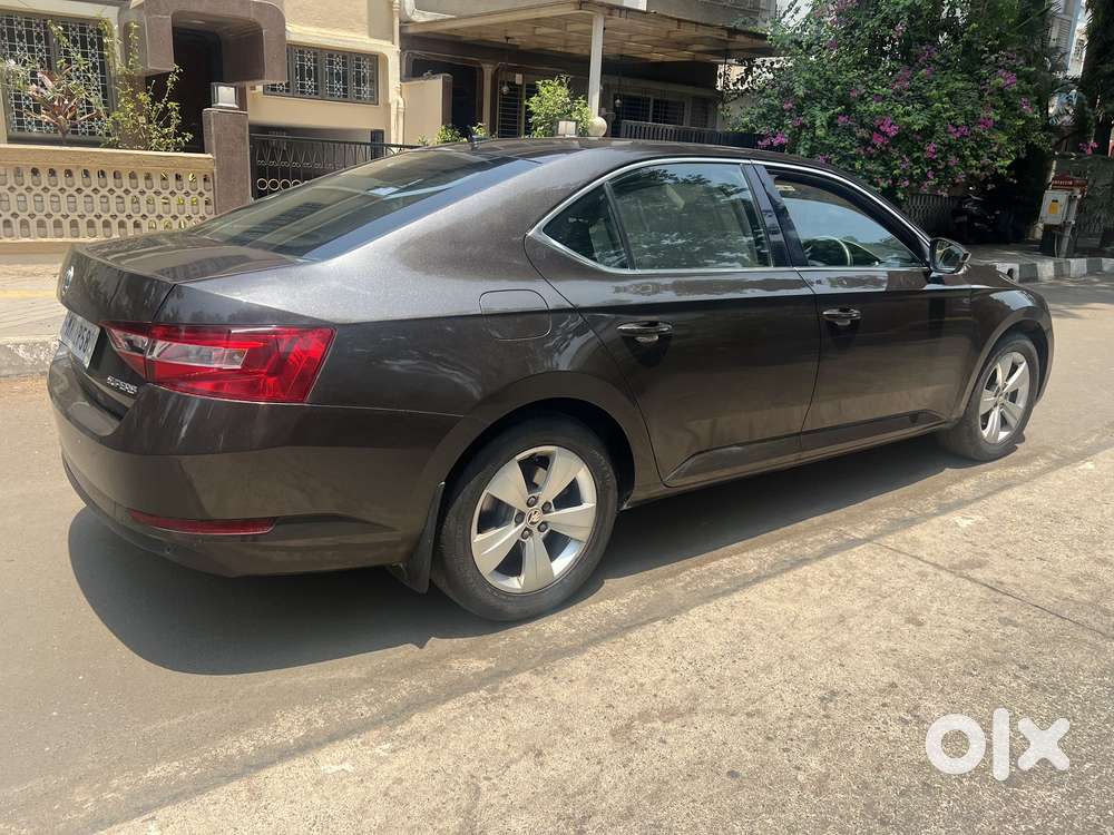 Skoda Superb Style 1.8 Tsi At, 2017, Petrol