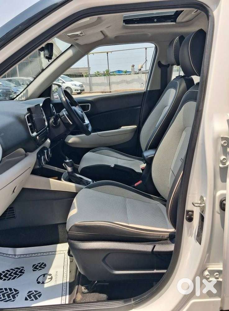 Hyundai Venue Sx Plus Turbo Dct, 2023, Petrol