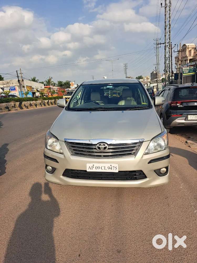 Toyota Innova 2.5 Ev 2012