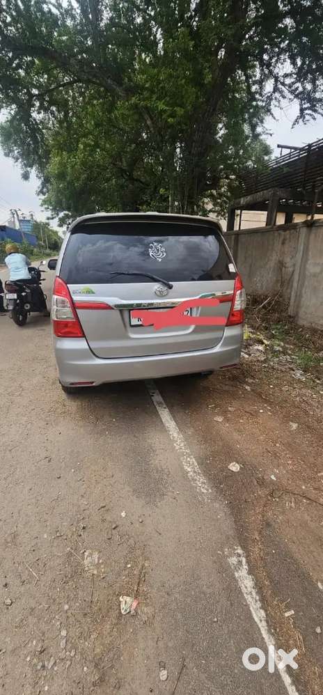 Toyota Innova 2015 Diesel Well Maintained