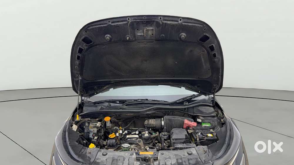 Tata Altroz 1.2 Xza Plus Dark Edition Dct, 2022, Petrol