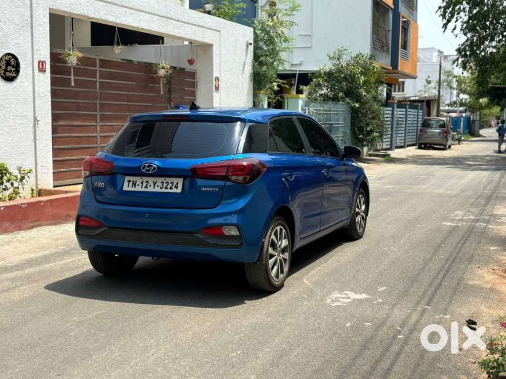 Hyundai I20 Sportz 1.2 Bs-iv, 2018