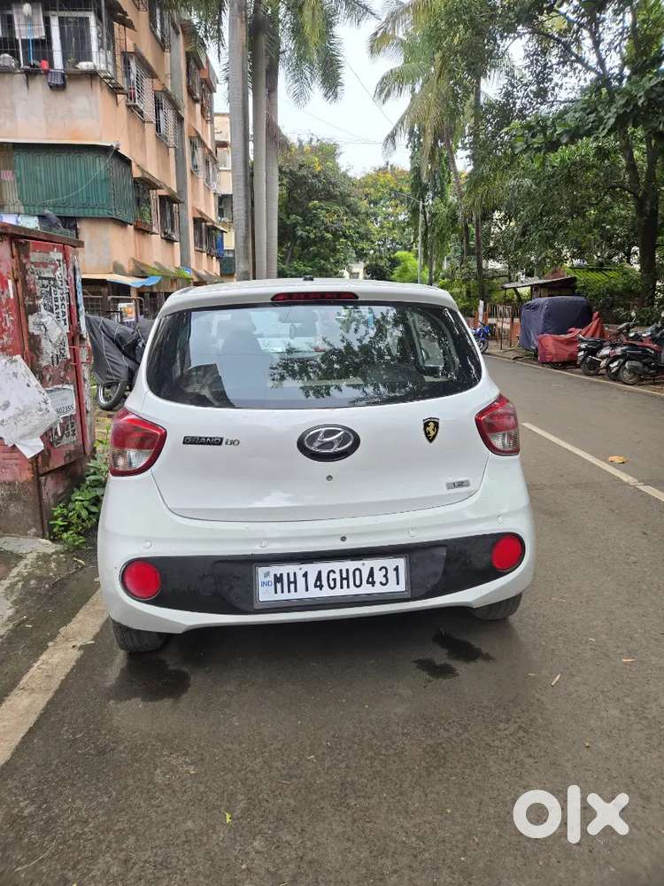 Top Model Accessed Well Maintained Hyundai Grand I10 Era 2017 Petrol