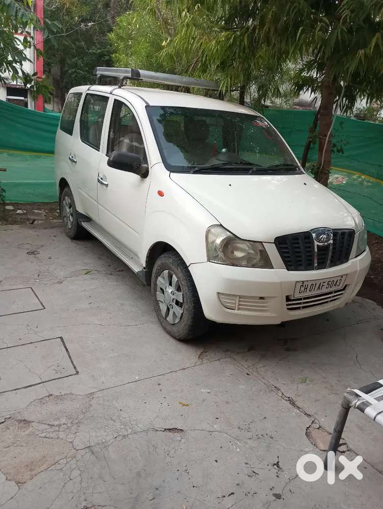 Mahindra Xylo 2011