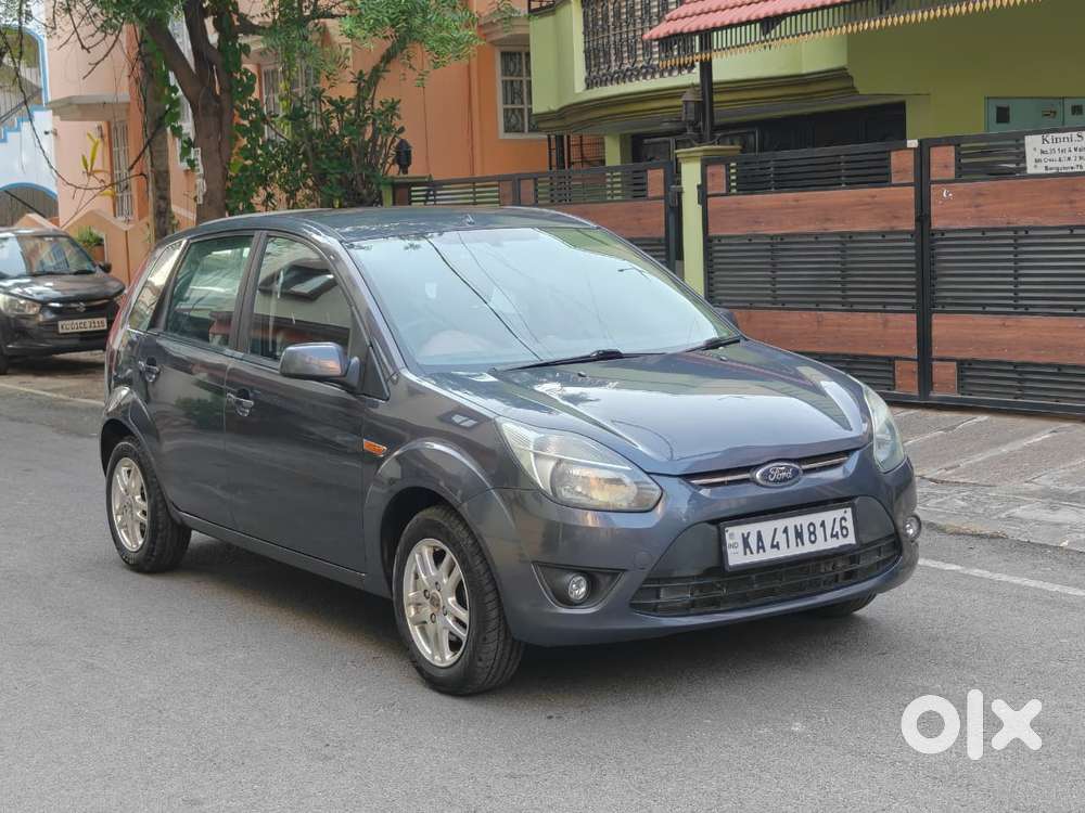Ford Figo 2010-2012 Petrol Titanium, 2011, Petrol